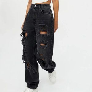 HIGH-RISE BAGGY BLACK JEANS
